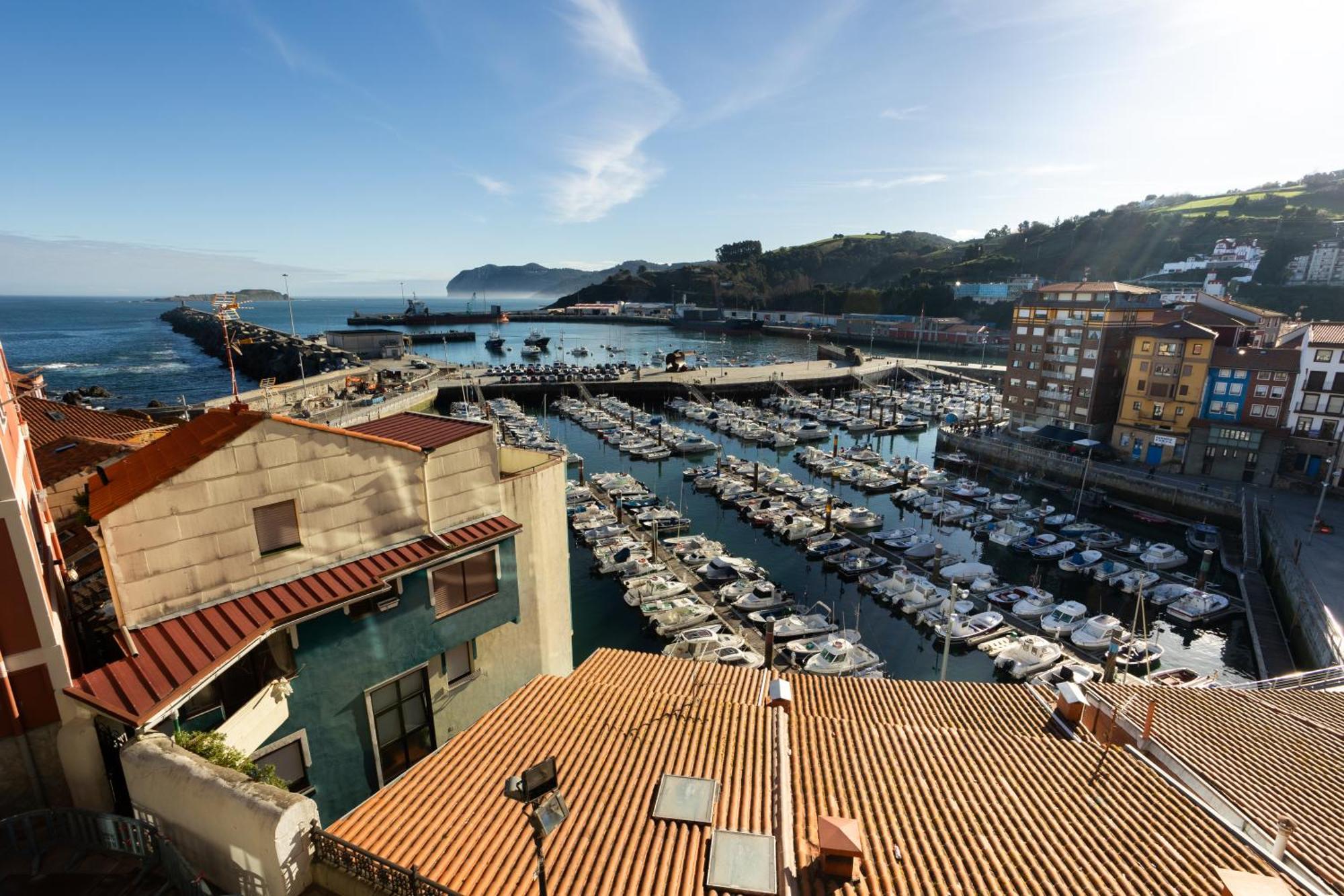 Apartamentos Bermeo, Museoa Exteriör bild